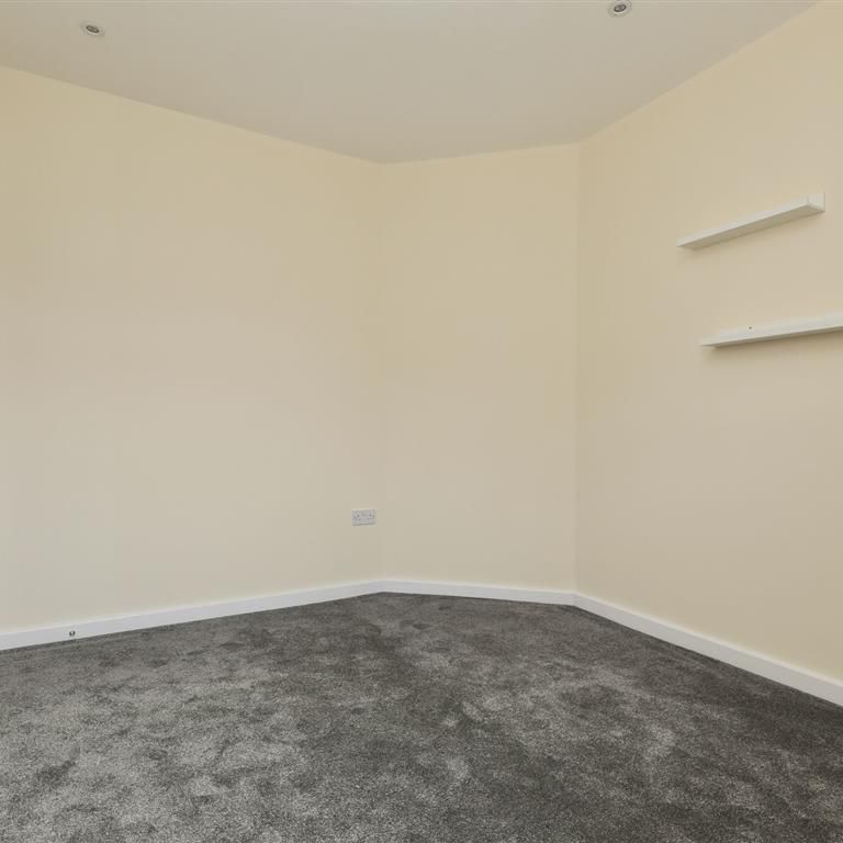 Suffolk Road, Doncaster, Bircotes - Photo 1