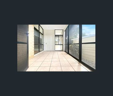 Family home in Brinsmead - Photo 4