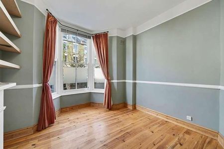 Charteris Road, London, N4 - Photo 3