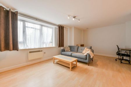 1 bedroom flat to rent - Photo 4