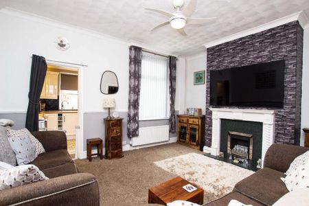 2 bedroom terraced house to rent - Photo 3
