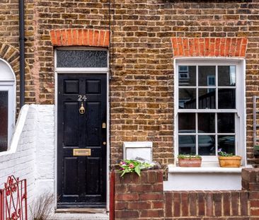 2 Bed Terraced House, Sun Ln, SE3 - Photo 1