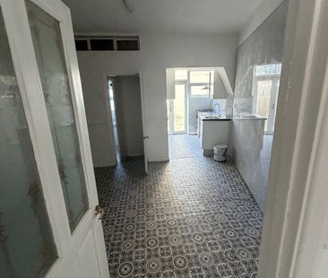 3 Bed Detached House, Queen Elizabeth Road, E17 - Photo 5