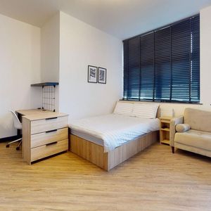 Studio to rent - Photo 2