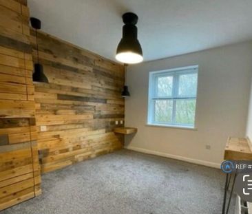 2 bedroom flat to rent - Photo 4