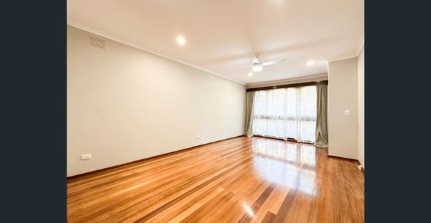2 Bedroom Unit in the Heart of Mount Waverley - Photo 1