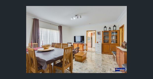 Spacious Two Bedroom Garden Flat - Photo 1
