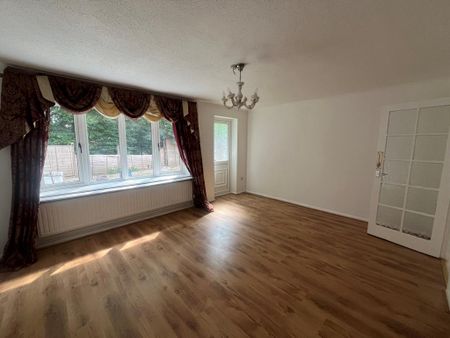 2 bedroom bungalow to rent - Photo 2