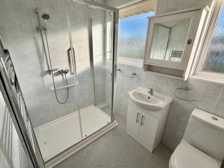 18 Kings Crescent, Newtownabbey, BT37 0DJ - Photo 3