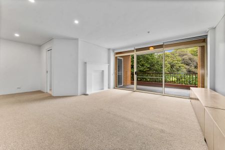 Prestige Living on Fawkner Park - Photo 3