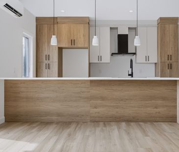 1881 rue Martin Nicolet - Photo 1