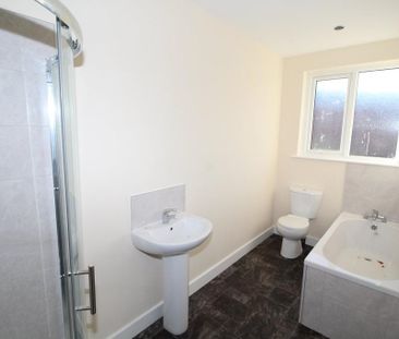 2 bedroom terraced house to rent - Photo 4