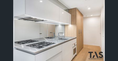 SPACIOUS 2 BED, 2 BATH,1 CARPARK APARTMENT! - Photo 2