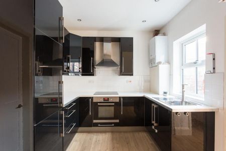 2 bedroom terraced house to rent - Photo 4