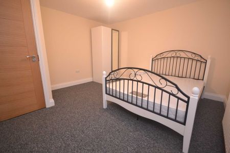 Price £4,200 pcm - Available 03/07/2026 - Furnished - Photo 3