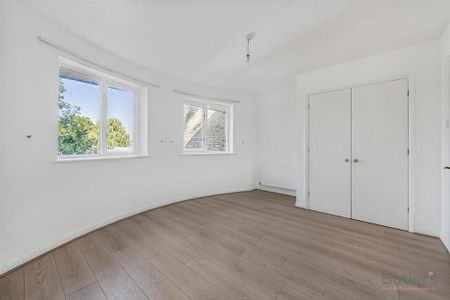 2 bedroom end of terrace house to rent - Photo 5