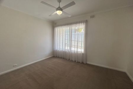 Open the Door to Convenience and Style in Torrens Park - Photo 4