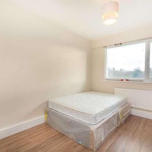 Cortis Road, Putney Heath, SW15 - Photo 2