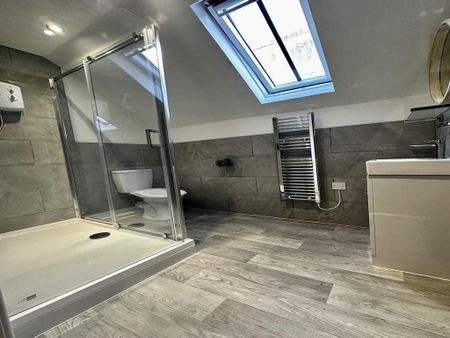 1 bedroom flat to rent - Photo 2