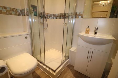 2 bedroom apartment to rent - Photo 5