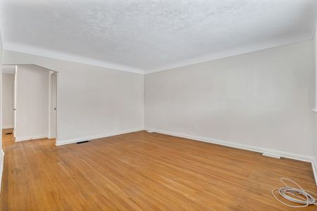 For Lease - 80 East 41st Street, Hamilton, Ontario - Photo 2