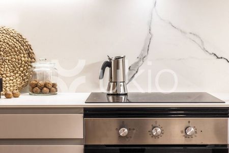 2 bedroom luxury Apartment for rent in Madrid, Community of Madrid - Photo 2