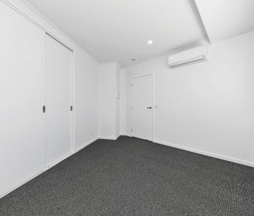 2&9/2 Howard Court, Clayton - Photo 5