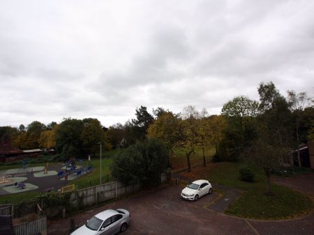 Admiral Road, Birchwood, Warrington - Photo 3