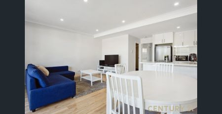 CONTEMPORARY GROUND FLOOR APARTMENT SITUATED IN BRILLIANT CENTRAL LOCATION - Photo 3