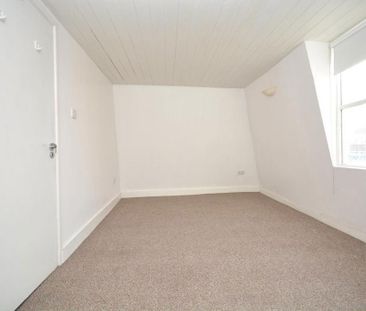 4 bedroom maisonette to rent - Photo 2