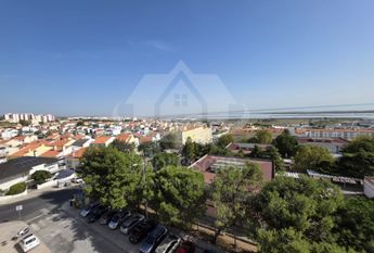 Apartamento T4 em Lisboa