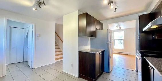 Pointe St-Charles - 5 1/2 Sur 2 Étages - Photo 3