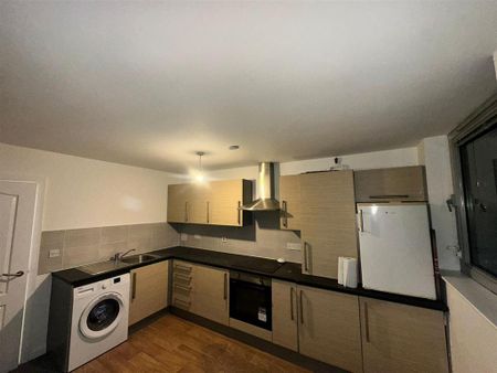 2 bedroom apartment to rent - Photo 5