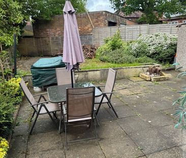 3 Bed Semi-Detached House, Thorn Lane, LS8 - Photo 2