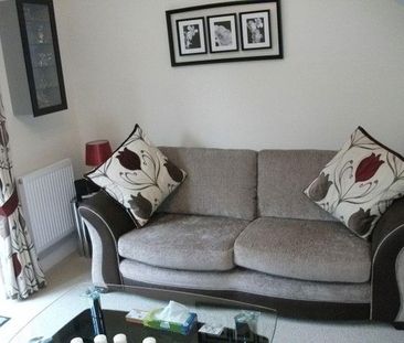 2 bedroom terraced house to rent - Photo 6