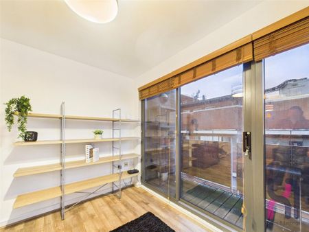 2 bedroom flat to rent - Photo 5