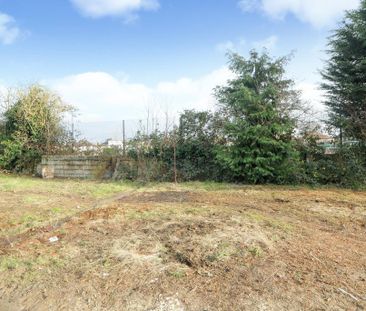 8 bedroom semi-detached house to rent - Photo 3