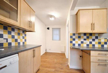 2 bedroom terraced house to rent - Photo 2