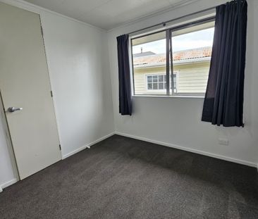 4 Bedroom Home on large Section. - Photo 4