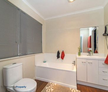 330A Hume Street, 4350, Centenary Heights Qld - Photo 1