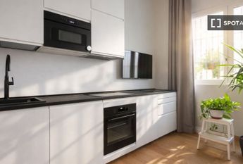 milan, Lombardy 20135