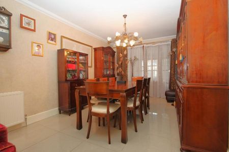 5 bedroom semi-detached house to rent - Photo 3