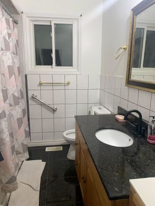 For Lease - 83 Purpledusk Trail, Toronto, Ontario - Photo 1