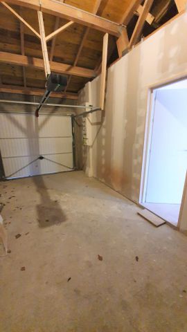 Location Maison 5 pièces 83m² LA ROCHE SUR YON 85000 - Photo 4