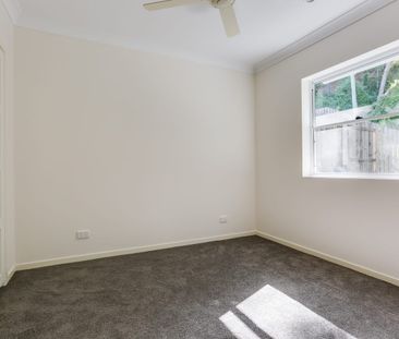 CONTEMPORARY APARTMENT - Photo 1