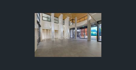 Convenient & Modern One Bedroom Apartment - Photo 2