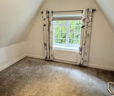 3 bedroom detached house to rent - Photo 4