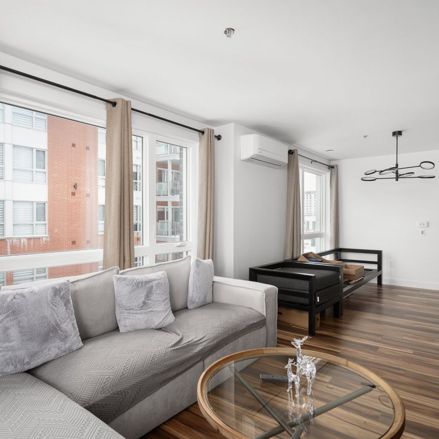 40 Rue Toe-Blake, #202 - Photo 1