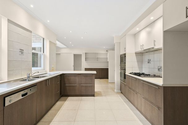 23 Fuchsia Street, Blackburn - Photo 1