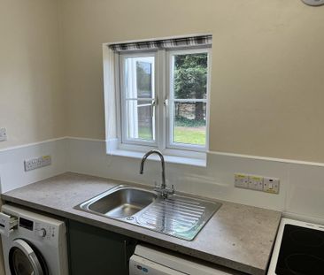 2 bedroom cottage to rent - Photo 1